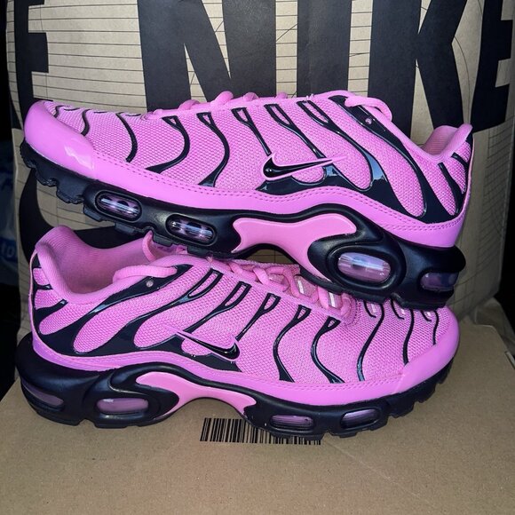 NEW Nike Air Max Plus Se Pink-Black Womens Size 10 HJ9743-601 - Picture 1 of 6